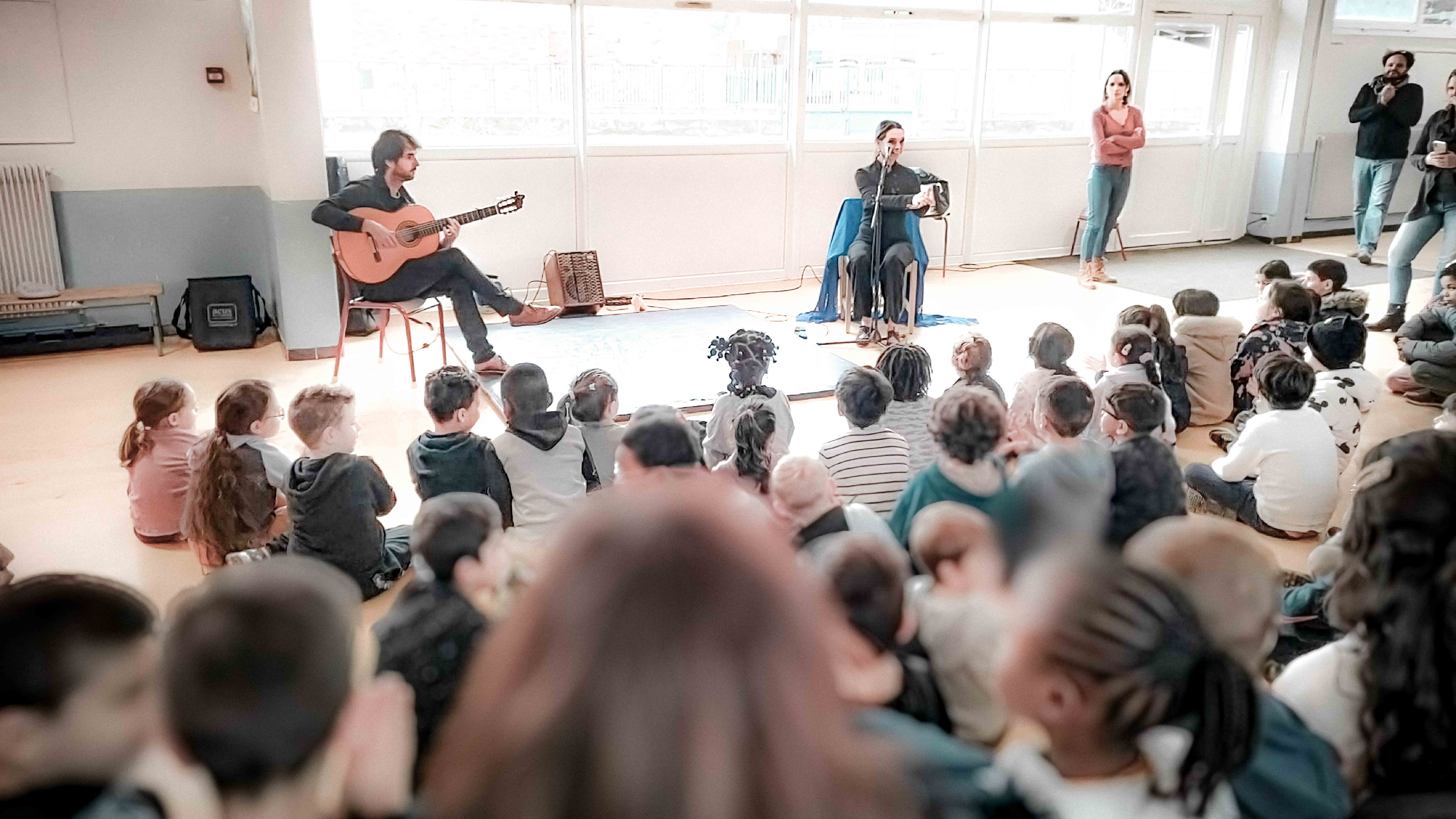 Démonstration autour du spectacle 'Voayge flamenco' à l'école Fleming de Jarville